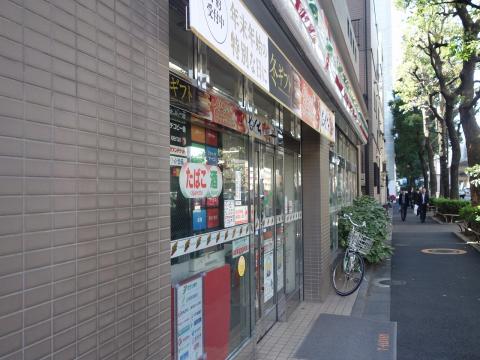 セブンイレブン新宿水道町店写真